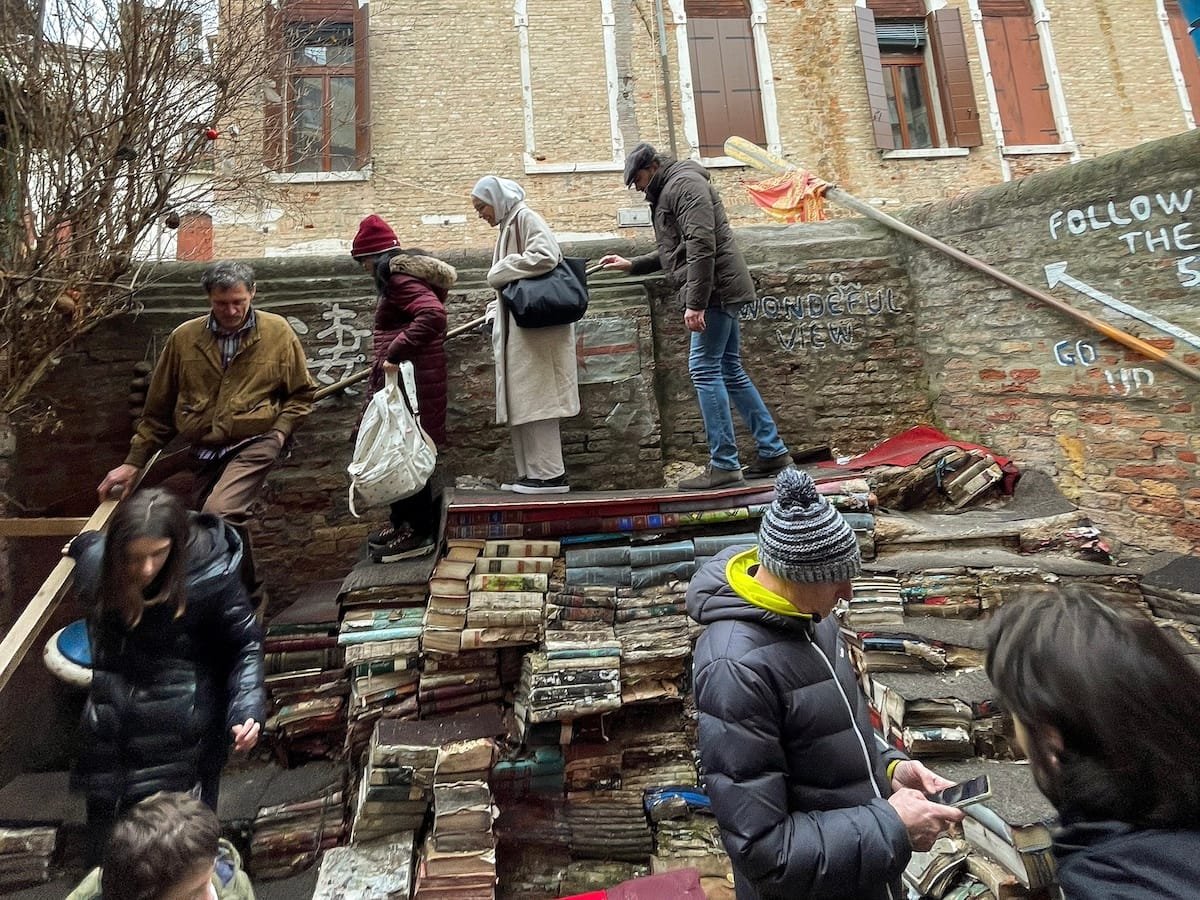 Libreria Acqua Alta Terrazzino