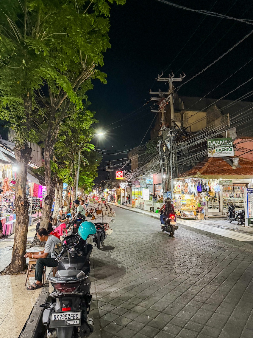 Shopping Legian