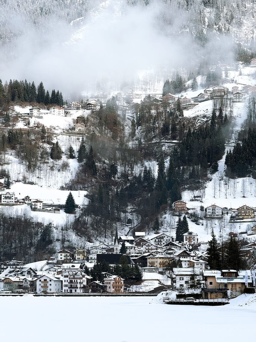 Lago di Alleghe e Alleghe da Masarè