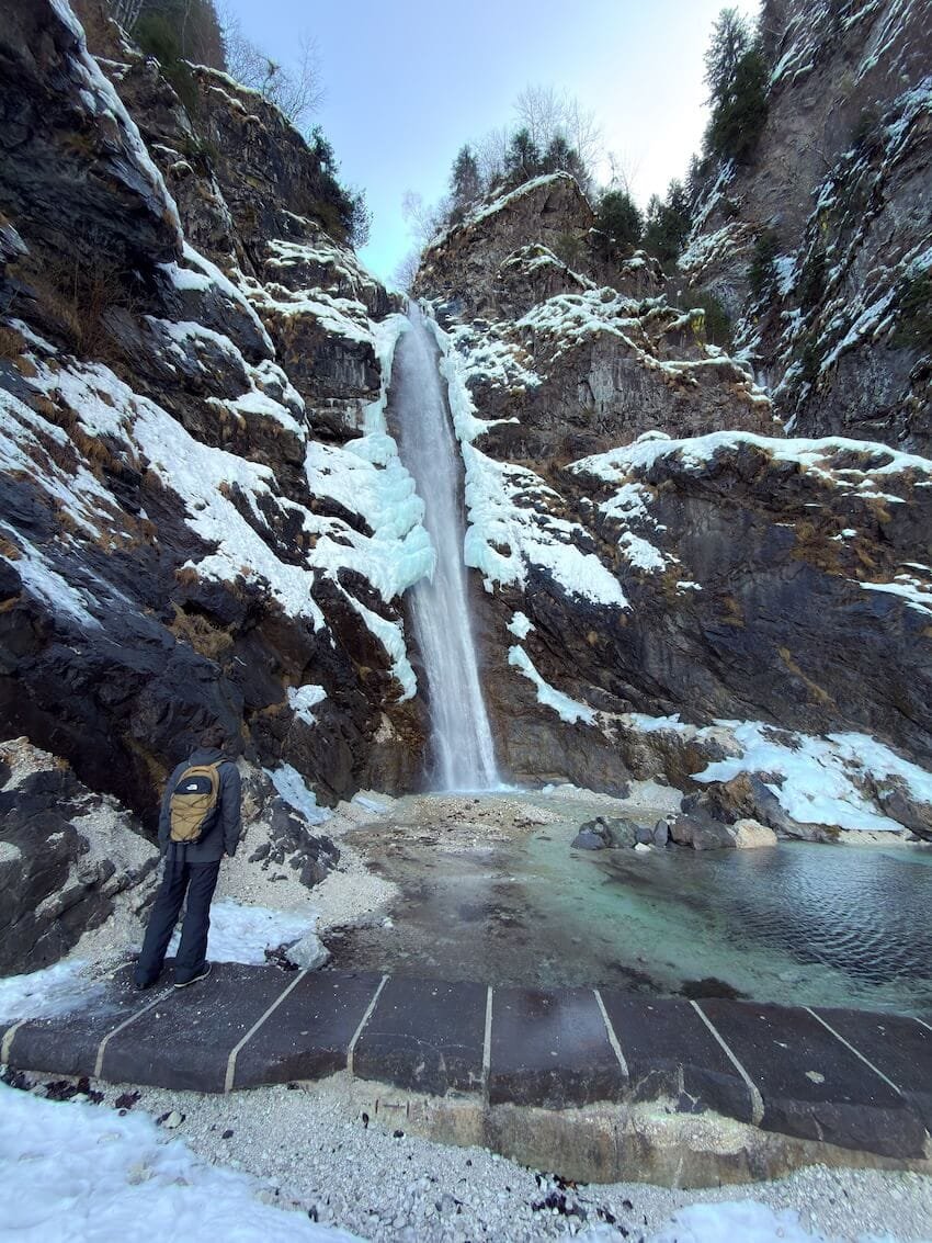 Pal e Cascata Ru de Rialt