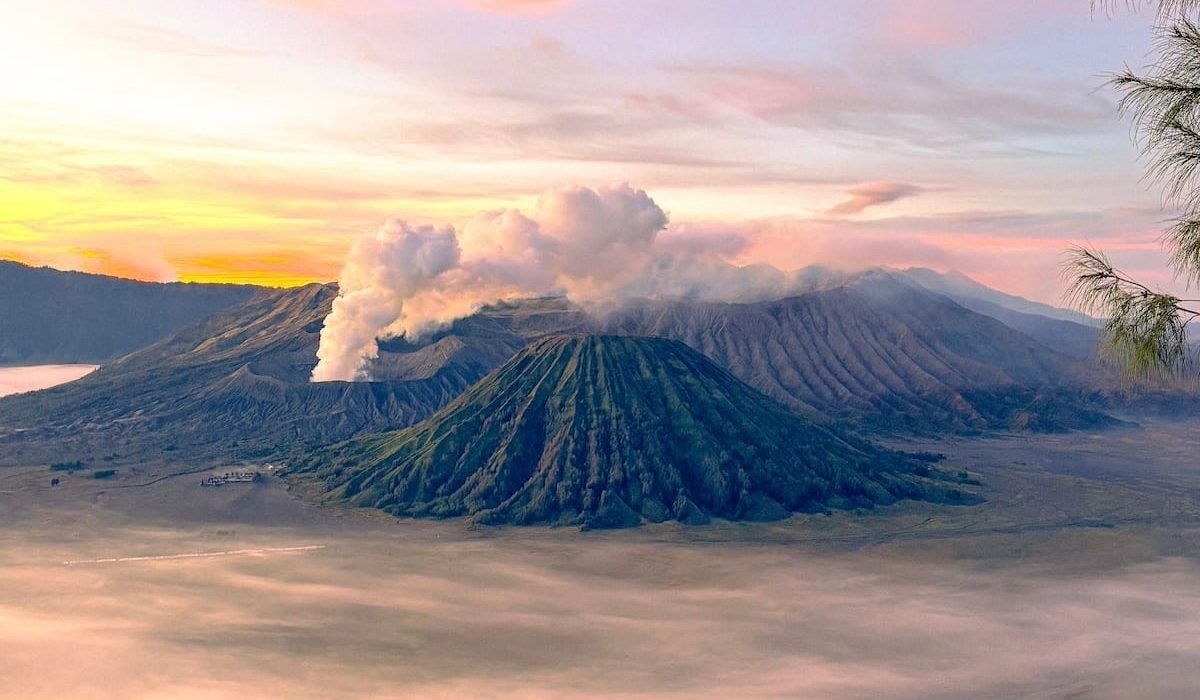Copertina Monte Bromo Alba