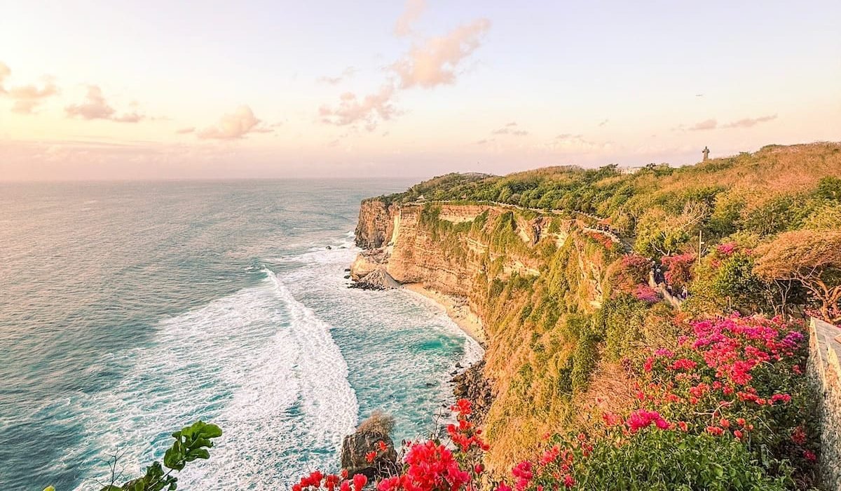Copertina Uluwatu