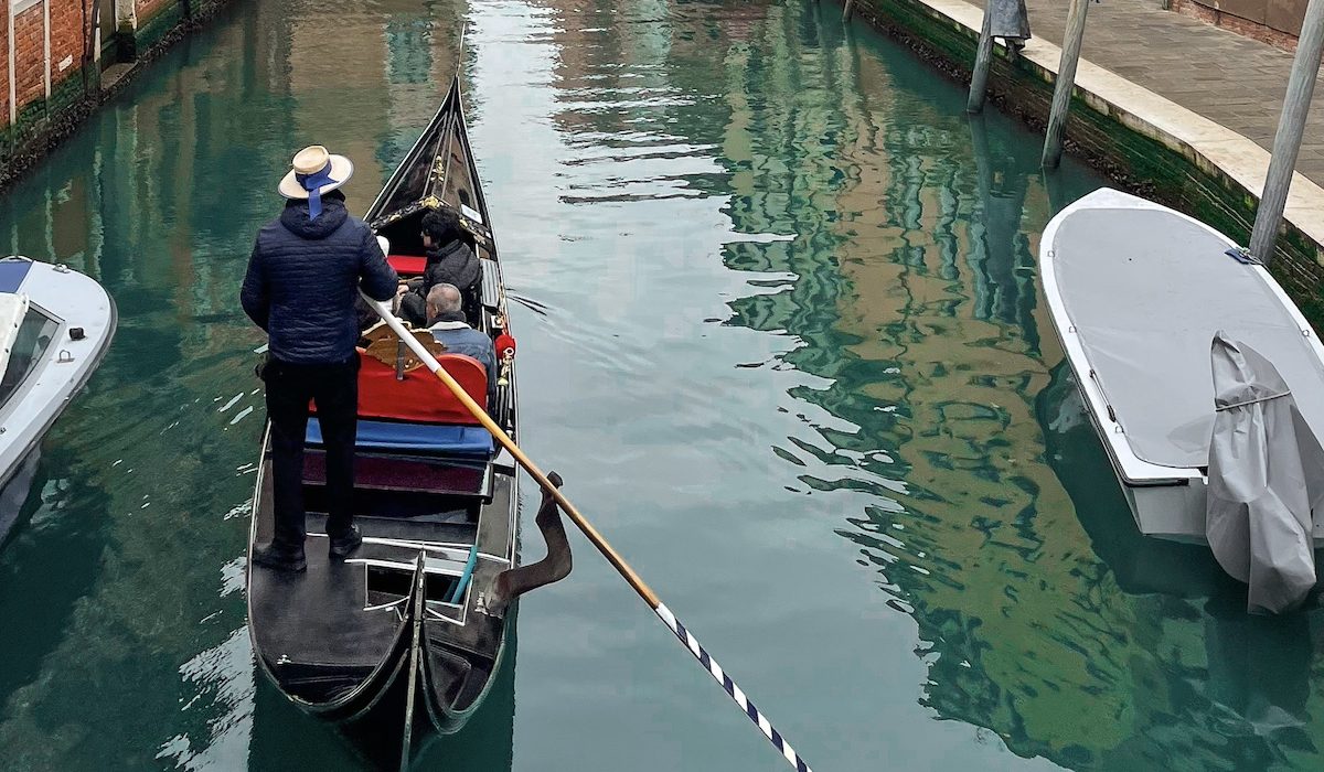 Copertina Venezia Gondola